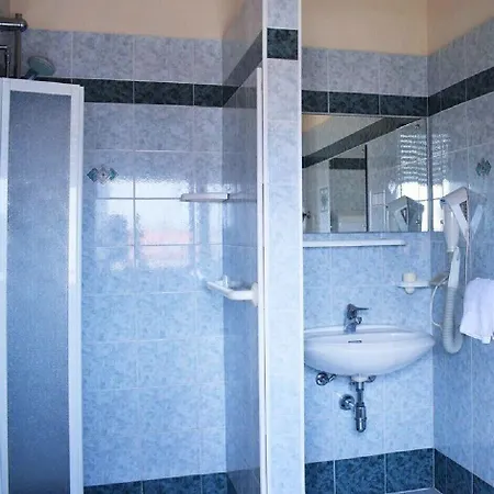 Martinez 3* Μπελάρια-Ιτζέα Μαρίνα